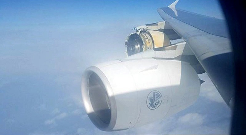 2017-09-30 Air France Airbus A380 engine cowl separation over Canada ...